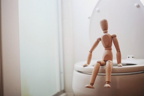 How to Manage Urinary Incontinece After Childbirth | Image Courtesy of Giorgio Trovato via Unplash