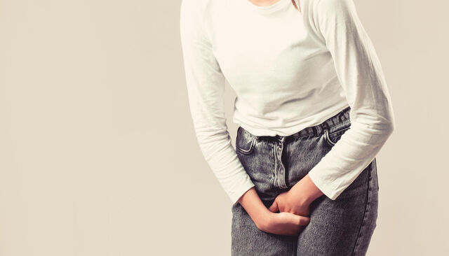 woman experiencing pelvic pain
