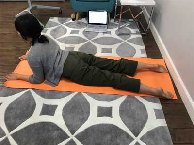 yoga poses to ease pelvic pain