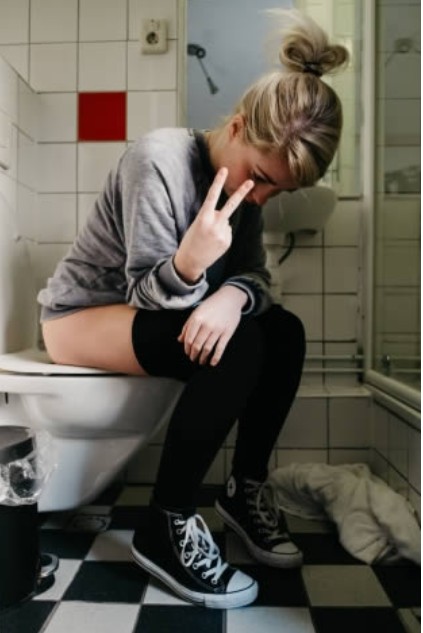 New Year’s Resolutions For Your Pelvic Floor | Don’t Squat and Hover to Pee!