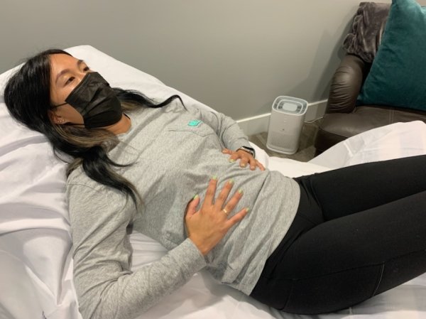 4 Exercises You Need Now To Stretch Your Pelvic Floor for Childbirth